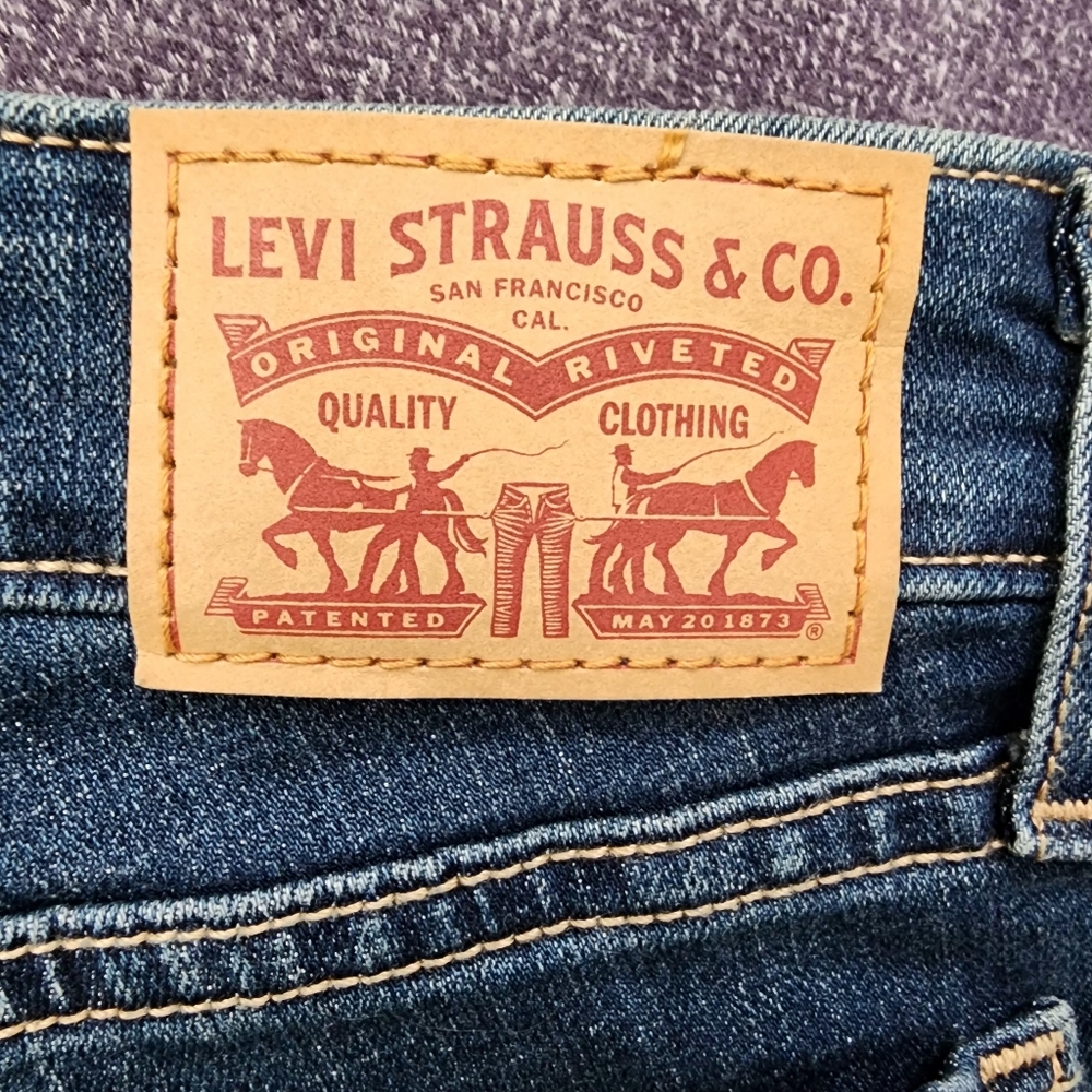 Levi Jeans - Picture 3 of 3